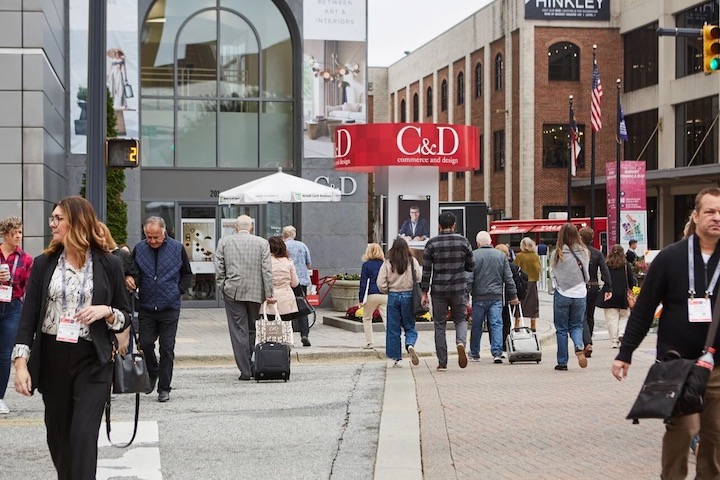 HPMKT outdoor scene near the C&D building